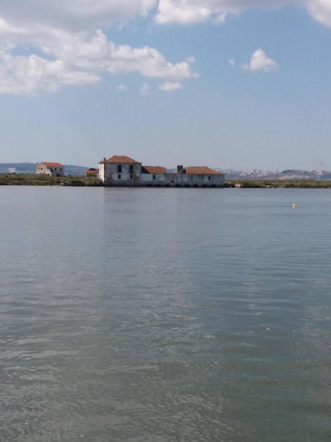 Casa Do Rio - Riverside House Seixal  Esterno foto